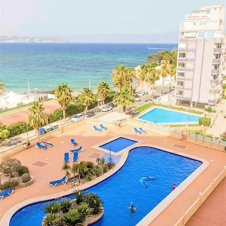 1 Bedroom Apartment With Sea View *